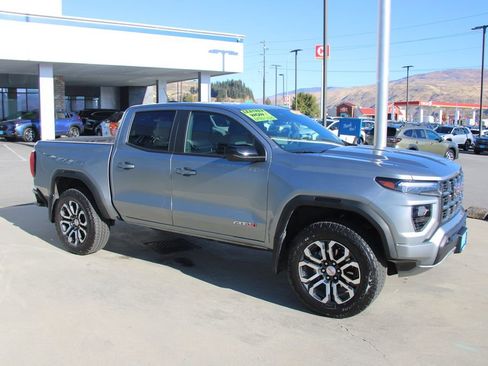 Certified 2024 GMC Canyon AT4 w/ AT4 Premium Package image 9