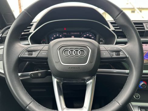 Used 2023 Audi Q3 2.0T Premium w/ Convenience Package AWD/4WD image 23
