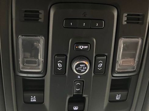 Used 2024 GMC Yukon Denali Ultimate image 41