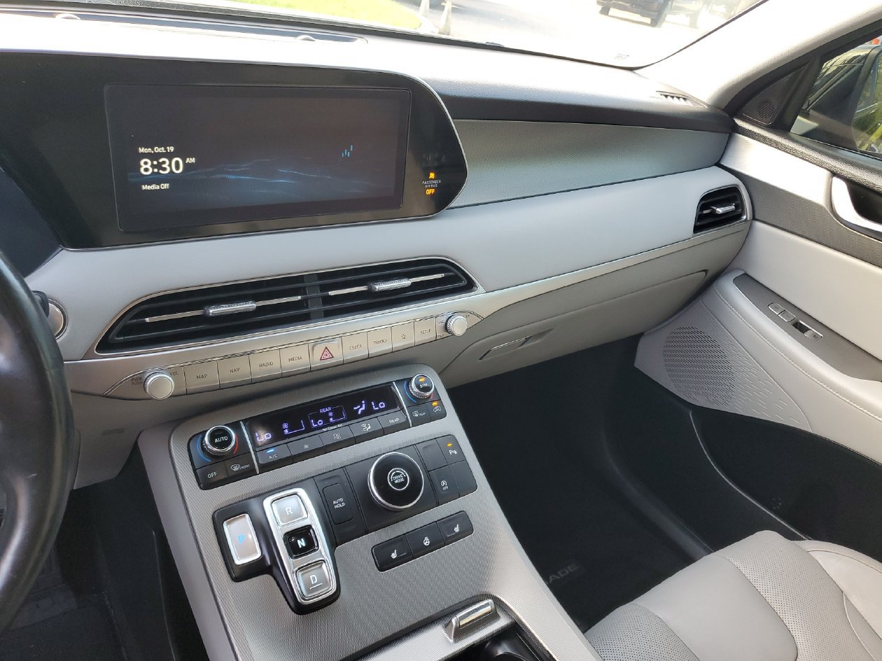 Used 2022 Hyundai Palisade SEL w/ 8P Bench Seat Package FWD image 26