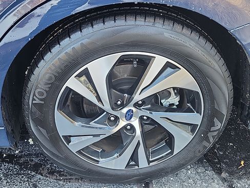 Certified 2025 Subaru Legacy Premium image 24