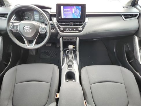 Used 2023 Toyota Corolla Cross LE image 19