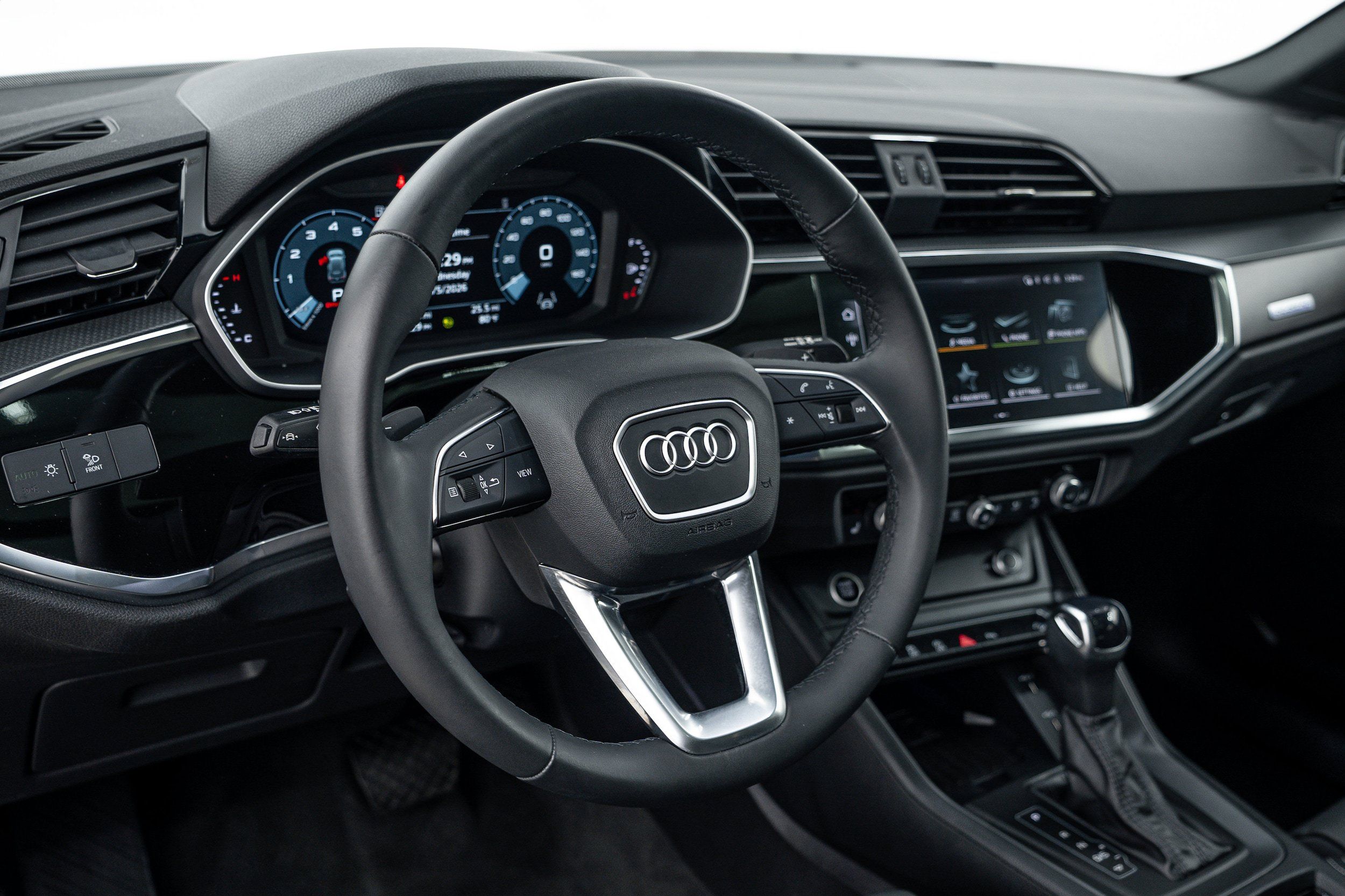 Certified 2023 Audi Q3 2.0T Premium Plus w/ Premium Plus Package AWD/4WD image 9