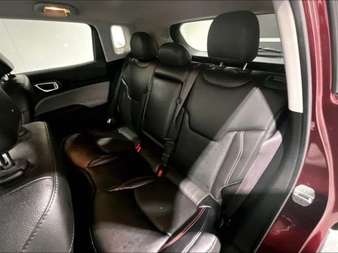 Used 2022 Jeep Compass Latitude image 23