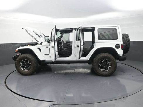 Used 2023 Jeep Wrangler Unlimited Rubicon w/ Cold Weather Group AWD/4WD image 33