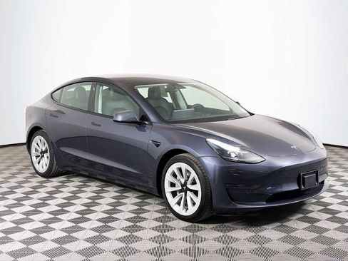 Used 2022 Tesla Model 3 Long Range image 3