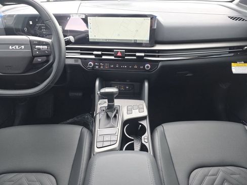 New 2026 Kia Sportage X-Line w/ X-Line Technology Package image 17