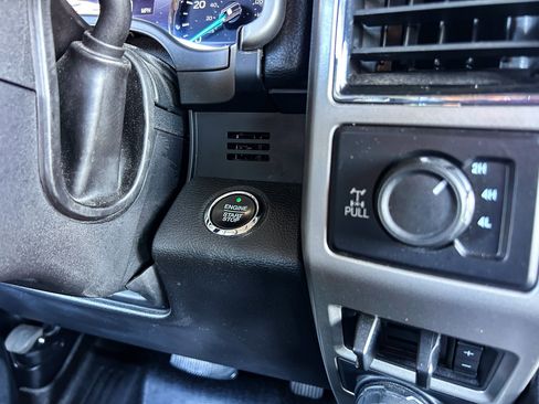 Used 2020 Ford F250 Lariat image 20