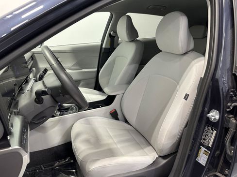 Certified 2024 Hyundai Kona SEL AWD/4WD image 15
