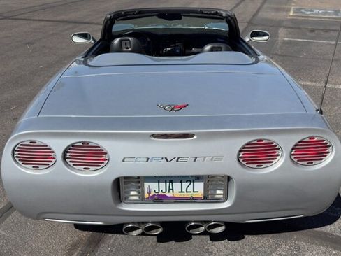 Used 2001 Chevrolet Corvette Convertible w/ Preferred Equipment Group2 RWD image 5