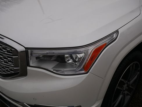 Used 2018 GMC Acadia Denali w/ Technology Package image 16