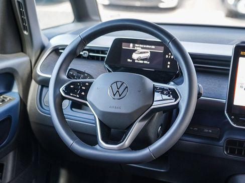 New 2025 Volkswagen ID. Buzz Pro S image 18