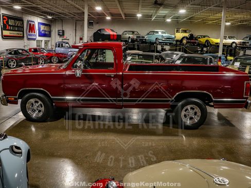 Used 1989 Dodge D/W Truck 150 image 10