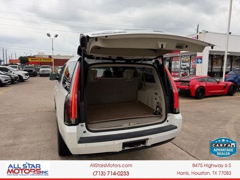 Used 2019 Cadillac Escalade ESV Premium Luxury AWD/4WD image 11