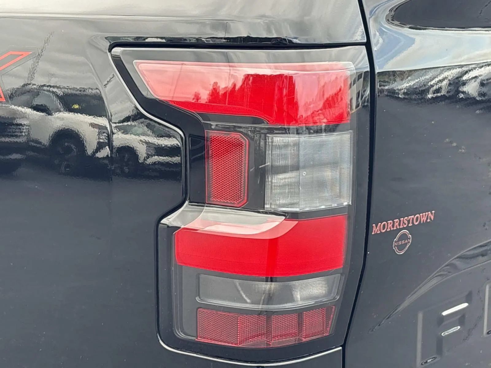 Used 2024 Nissan Frontier PRO-4X w/ Pro Convenience Package AWD/4WD image 10