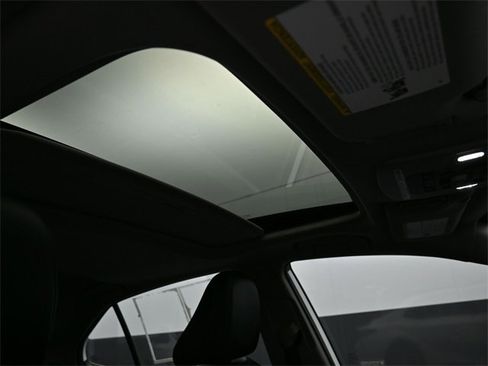 Used 2023 Toyota Camry SE w/ Cold Weather Package image 10