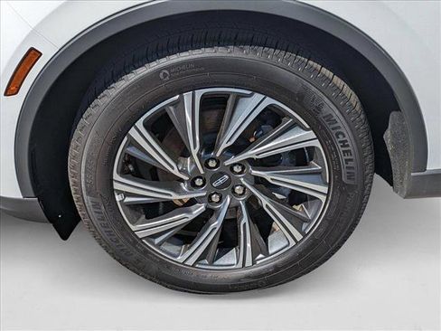 New 2025 Lincoln Aviator 2WD w/ Equipment Group 101A image 16