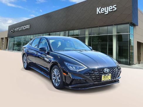 Certified 2022 Hyundai Sonata SEL w/ Convenience Package FWD image 3