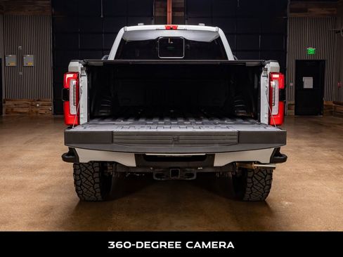 Used 2025 Ford F250 Platinum image 9