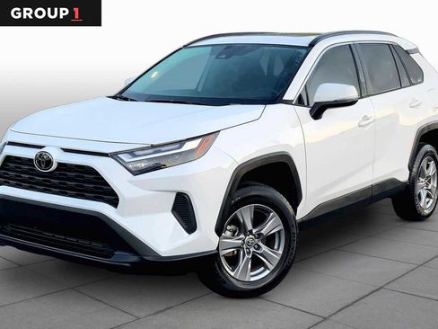 Used 2023 Toyota RAV4 XLE w/ Convenience Package image 1