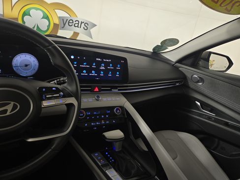 Used 2024 Hyundai Elantra Limited FWD image 26