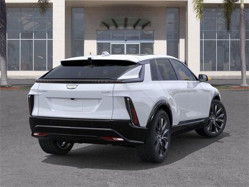 New 2026 Cadillac Lyriq Signature Sport image 4