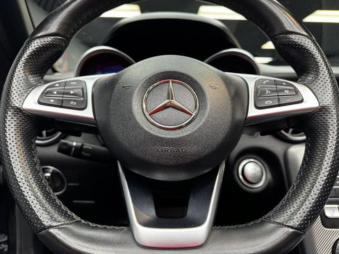 Used 2019 Mercedes-Benz SLC 300 w/ Premium Package image 33