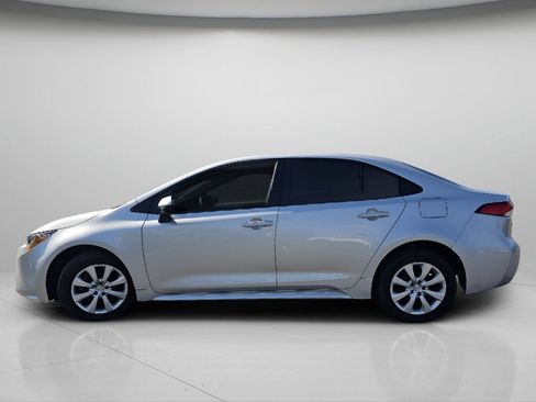 Used 2026 Toyota Corolla LE FWD image 19