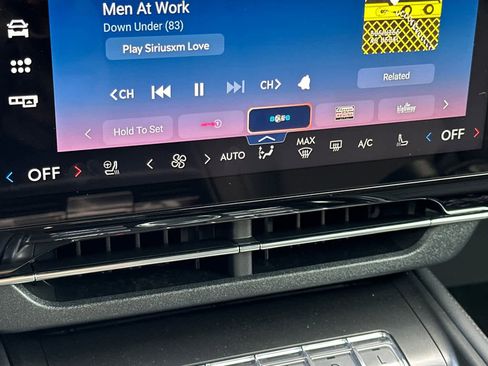 New 2026 Lincoln Nautilus Premier image 22