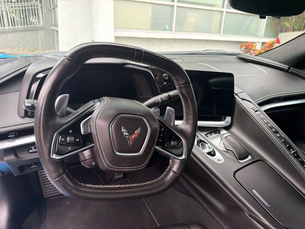 Used 2022 Chevrolet Corvette Stingray Premium Conv w/ Z51 Performance Package RWD image 11