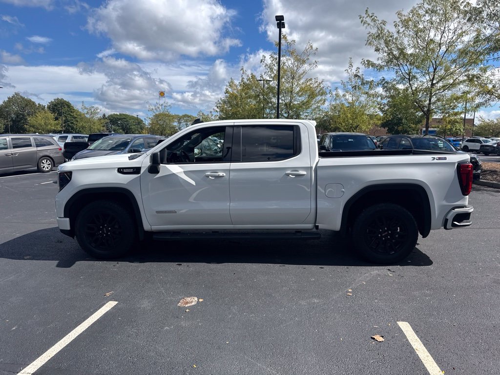 Used 2024 GMC Sierra 1500 Elevation w/ Preferred Package AWD/4WD image 11