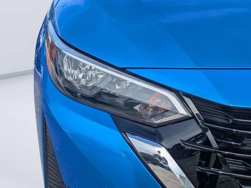 Used 2024 Nissan Sentra SV FWD image 10