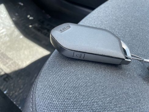 Used 2025 Kia K4 LXS image 28