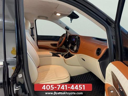 Used 2020 Mercedes-Benz Metris Passenger image 4
