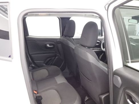 Certified 2023 Jeep Renegade Latitude w/ Sun/Sound Group AWD/4WD image 21