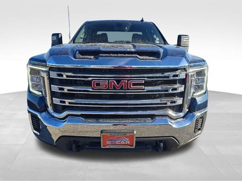 Used 2022 GMC Sierra 2500 SLE w/ X31 Off-Road Package image 3