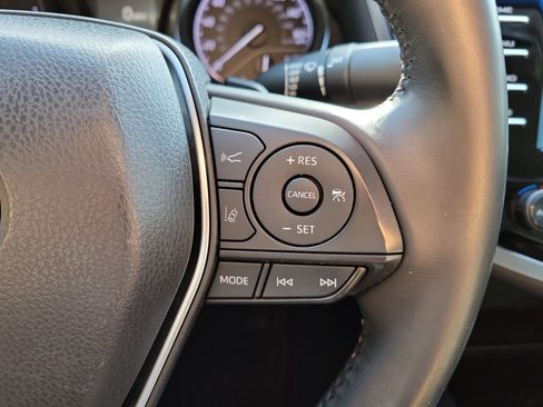 Used 2018 Toyota Camry SE w/ Convenience Package image 27