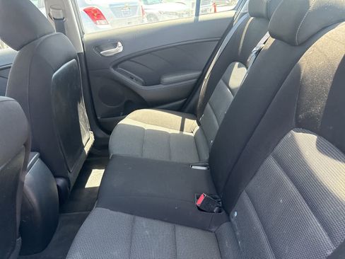 Used 2017 Kia Forte LX FWD image 12