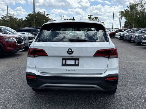 Used 2023 Volkswagen Taos S w/ Driver Assistance Package FWD image 5