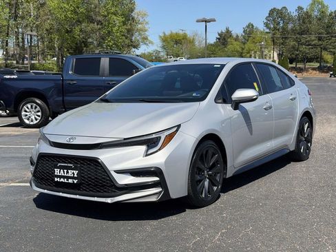 Used 2023 Toyota Corolla SE FWD image 23
