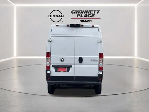 Used 2025 RAM ProMaster 2500 w/ Convenience Group FWD image 23