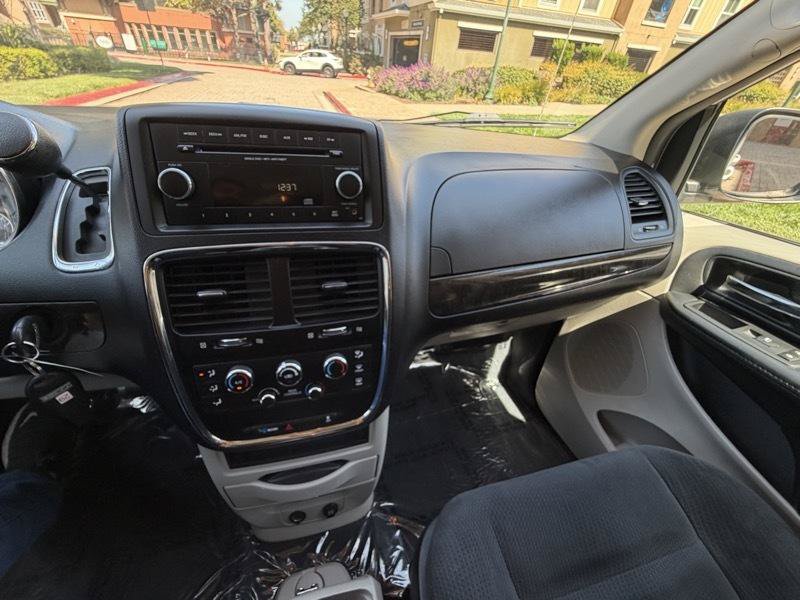 Used 2016 Dodge Grand Caravan SE w/ Quick Order Package 29E SE FWD image 61