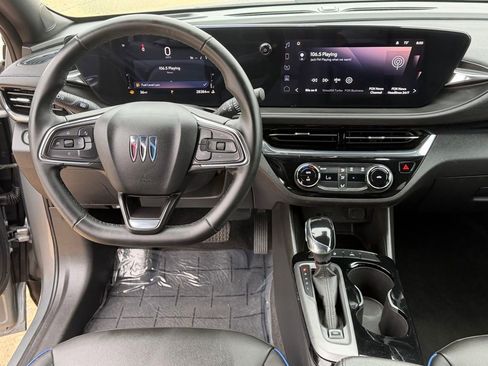 Used 2025 Buick Envista Sport Touring FWD image 19