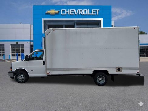 New 2025 Chevrolet Express 3500 w/ Power Convenience Package RWD image 3