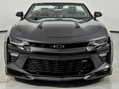 Used 2017 Chevrolet Camaro SS RWD image 5