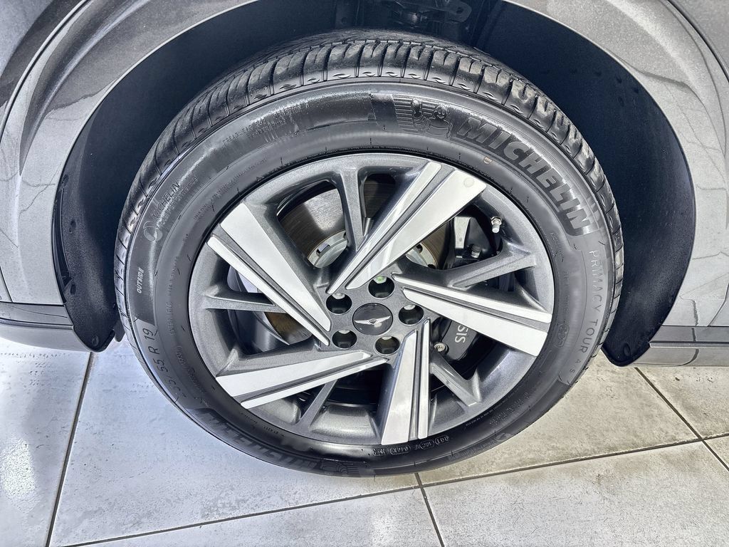 Used 2026 Genesis GV70 3.5T Sport Advanced AWD/4WD image 19
