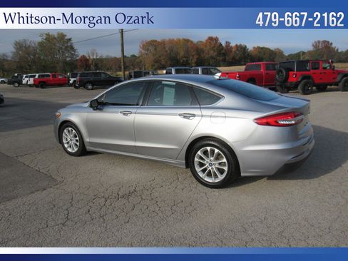 Used 2020 Ford Fusion SE image 8