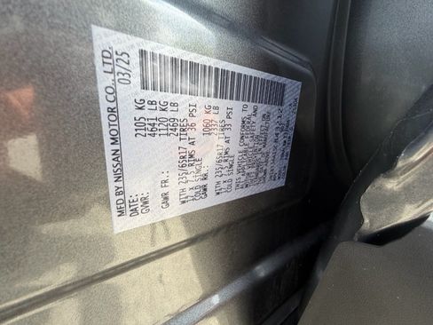 Used 2025 Nissan Rogue S FWD image 20