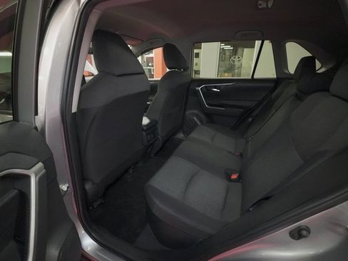 Used 2021 Toyota RAV4 XLE image 14