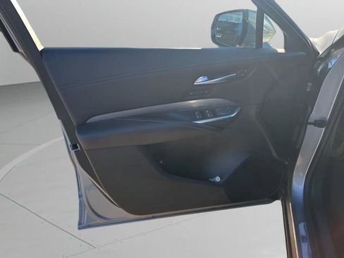 Used 2024 Cadillac XT4 Premium Luxury image 25